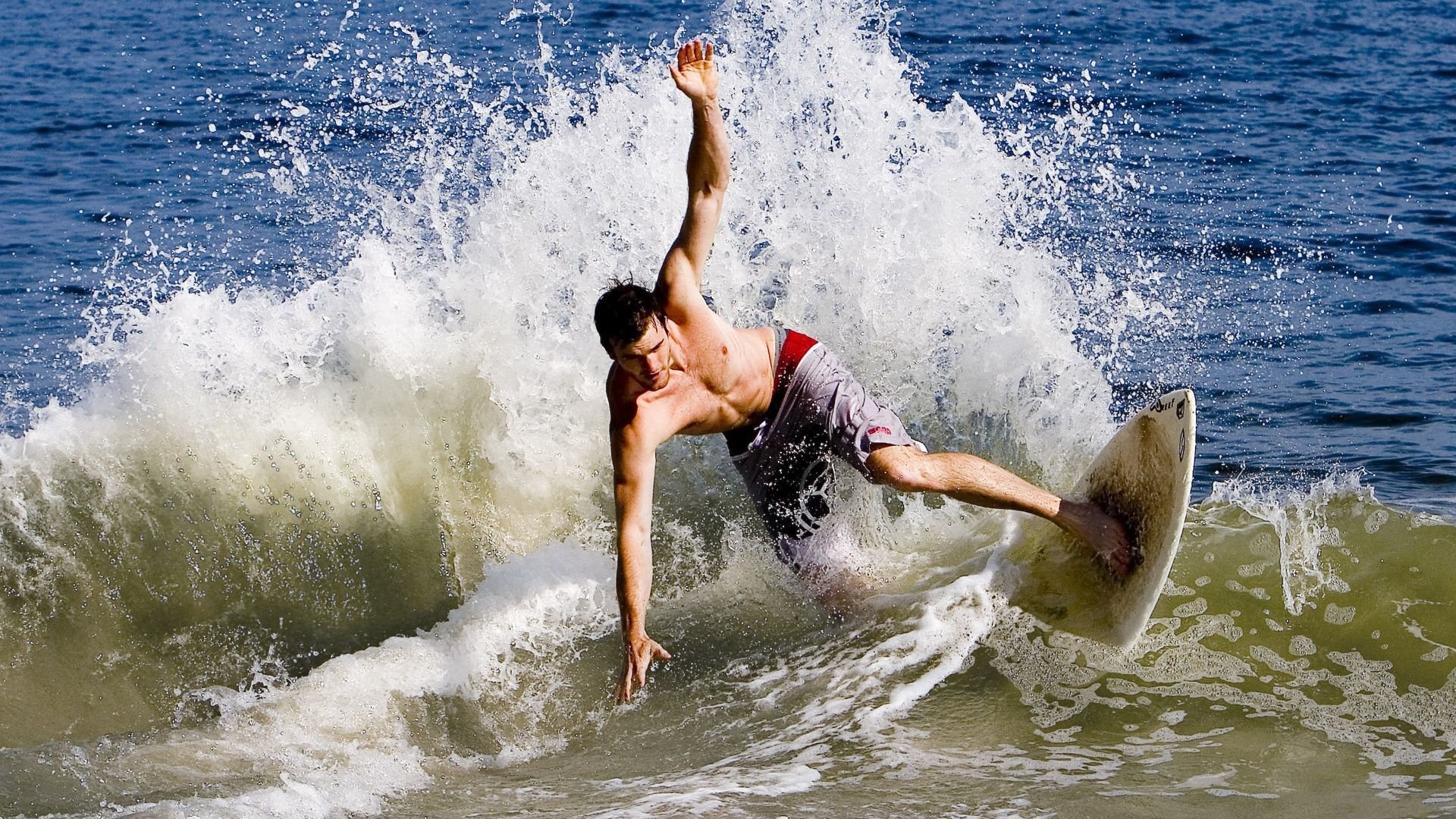 福克斯独舞江南岸,广厦对阵浙江,一人改写德比剧本