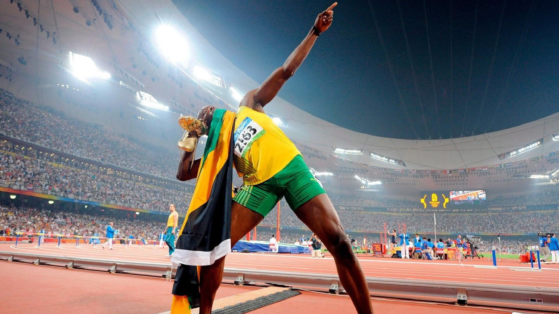 鹰击长空，浓眉凿穿篮网—当老派铁血遇上现代洪流