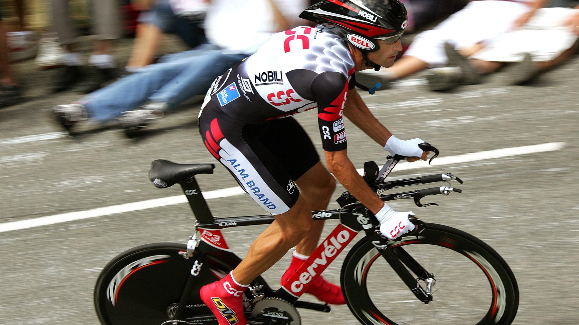 鏖战维也纳，奥恰洛夫破纪录之夜，德国队险胜奥地利的战术与意志之战