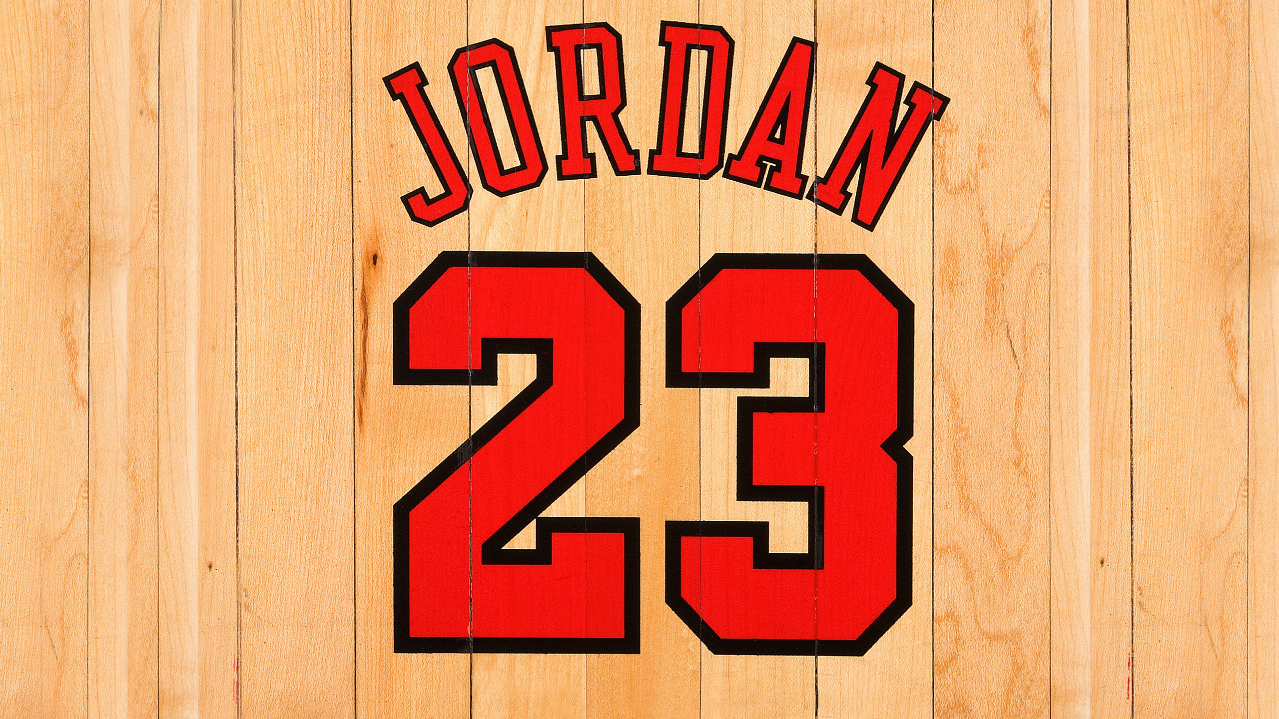 蓝白闪电撕破红色夜幕,拉塞尔以孤胆神迹为威廉姆斯正名,红牛二队上演悲壮鏖战